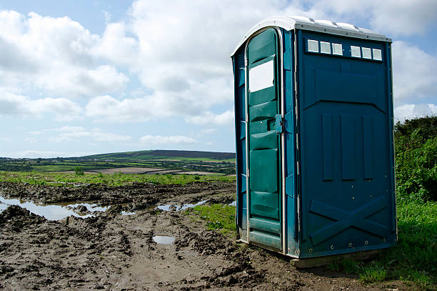 Best Deluxe Portable Toilet Rental  in San Bruno, CA